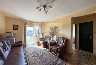 Apartament cu 3 camere circular în Gruia - 1