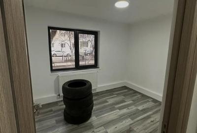 Spațiu comercial, de 52 mp, în Central - 4