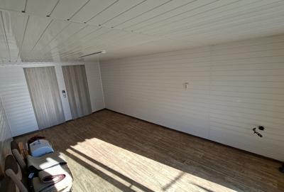 Apartament cu 4 camere decomandat în Mărăcineni