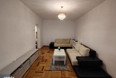 Apartament cu 3 camere în Micro 6 - 2