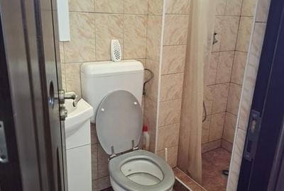 Garsonieră în Titan