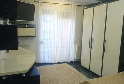 Apartament cu 2 camere semidecomandat în Soarelui