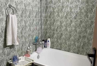 Apartament cu 3 camere decomandat în Canta - 3