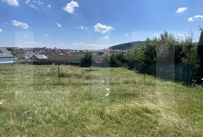Teren de 611 mp, în Central