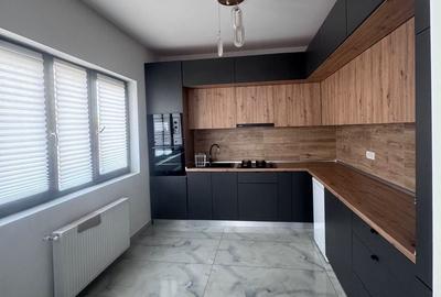 Casă cu 4 camere cu Teren 300 Mp în Central