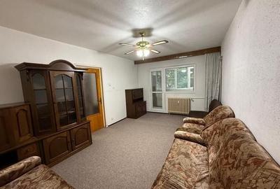 Apartament cu 2 camere decomandat în Titan
