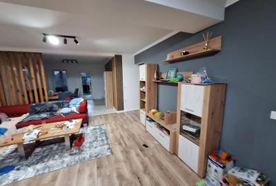 Casă cu 4 camere în Central