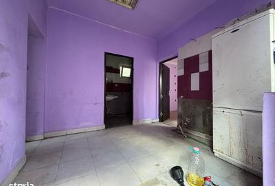 Casă cu 4 camere în Turnișor