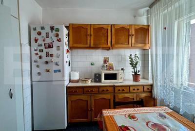 Apartament cu 4 camere decomandat în Dacia