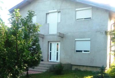 Casă cu 5 camere cu Teren 598 Mp în Dârza - 1