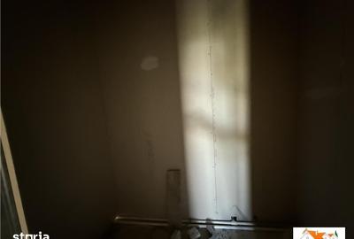 Casă cu 4 camere cu Teren 500 Mp în Cetate