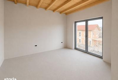 Casă cu 4 camere cu Teren 500 Mp în Chinteni