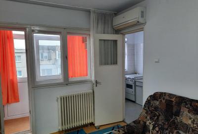 Garsonieră semidecomandată în Malu Roșu - 4