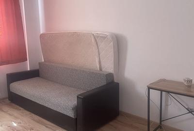 Garsonieră decomandată în Berceni