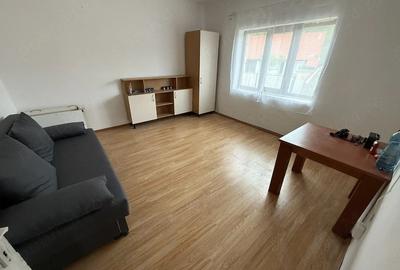 Casă cu Teren 470 Mp în Podeni - 8