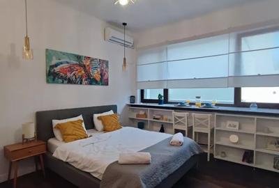 Garsonieră decomandată, mobilată în Romană