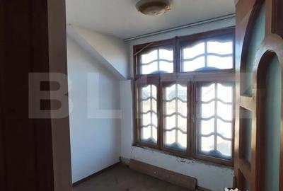 Casă cu 3 camere cu Teren 1681 Mp în Central - 8