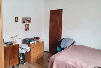 Casă cu 3 camere în Băcia - 8