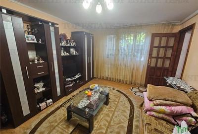 Casuta 3 camere placa peste etaj zona Margeanului - 2