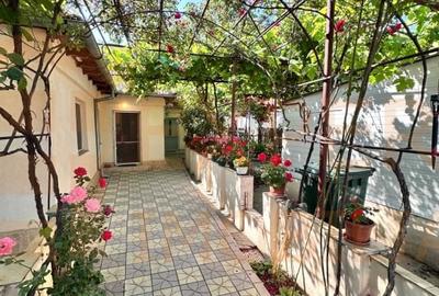 Casa spatioasa in Ovidiu - 1