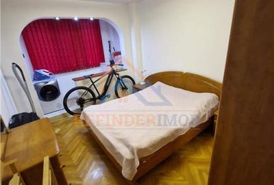 Apartament cu 3 camere semidecomandat, mobilat în Central - 6