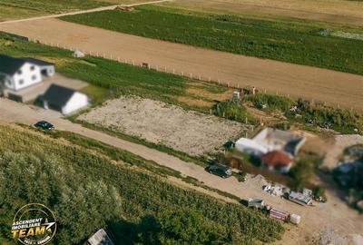 Teren Construcții intravilan de 741 mp, în Sud - 6