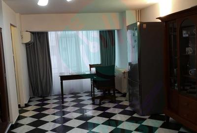 Apartament cu 3 camere decomandat în P-ța Unirii - 2