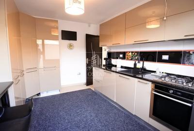 Casă individuală cu 6 camere cu Canalizare în Calea Romanului - 10