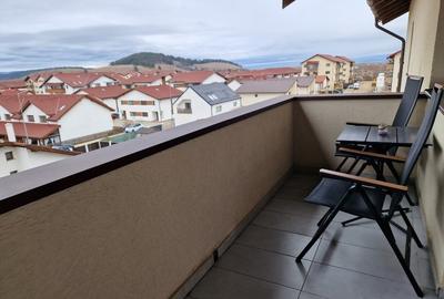 Vand garsoniera cu mansarda in San Petru - 1