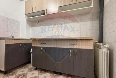 Apartament cu 3 camere decomandat, mobilat în Inel I - 10