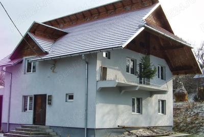 Casă cu 5 camere în Tincova - 12