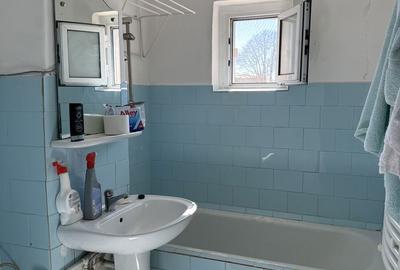 Apartament cu 2 camere decomandat în Micro 14 - 6