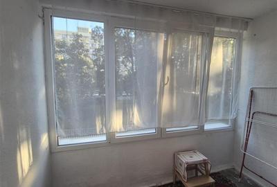 Apartament spatios 3 camere , etaj 1, Centrul Civic, B-dul Victoriei - 8