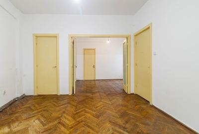 2 camere de vanzare cu potential-Calea Victoriei, parter inalt, curte interioara 2 camere de vanzare cu potential-Calea Victoriei, parter inalt, curte interioara - 2