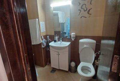 Bd. Mamaia, spatiu comercial, ideal BIROURI/CABINETE/CENTRU EDUCATIONAL, 250 mp. - 8