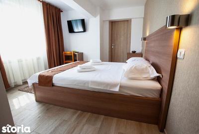 Spațiu comercial, de 770 mp, în Central - 4