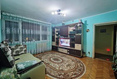 Apartament cu 3 camere semidecomandat, mobilat în Bucur Obor