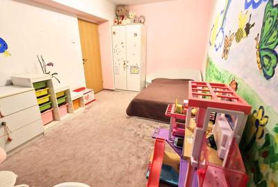 Apartament cu 3 camere semidecomandat în Central - 2