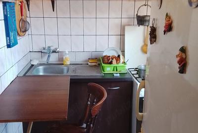 Garsonieră semidecomandată în Girocului - 1