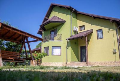 Casă cu 4 camere cu Teren 667 Mp în Bănești
