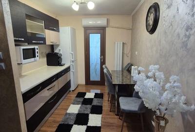 Apartament cu 2 camere decomandat în Calea București