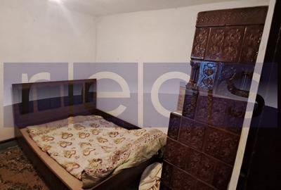 Casă individuală cu 4 camere cu Canalizare în Peretu - 3