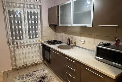 Apartament cu 2 camere semidecomandat în Central - 1