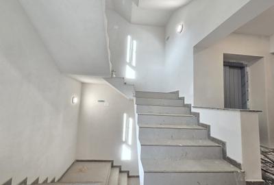 Apartament cu 4 camere decomandat în 1 Decembrie 1918 - 17