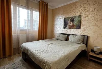 Apartament cu 3 camere semidecomandat, mobilat în Central - 1