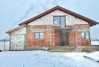 Casă cu Teren 611 Mp în Vințu de Jos - 2