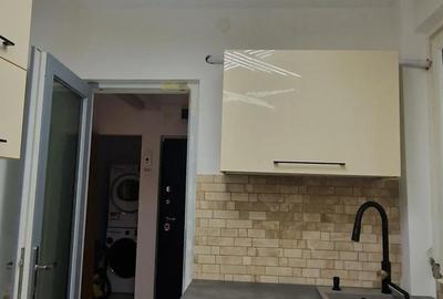 Garsonieră decomandată, mobilată în Central - 3