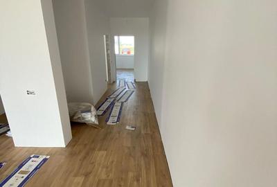 Duplex cu 5 camere cu Canalizare în Moșnița Nouă - 18