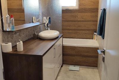 Casă cu 5 camere cu Teren 2600 Mp în Munteni - 3