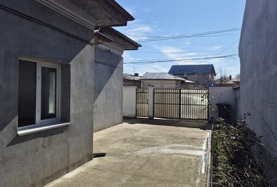 Chiajna - str Eroului, vanzare 2 corpuri de casa - 2